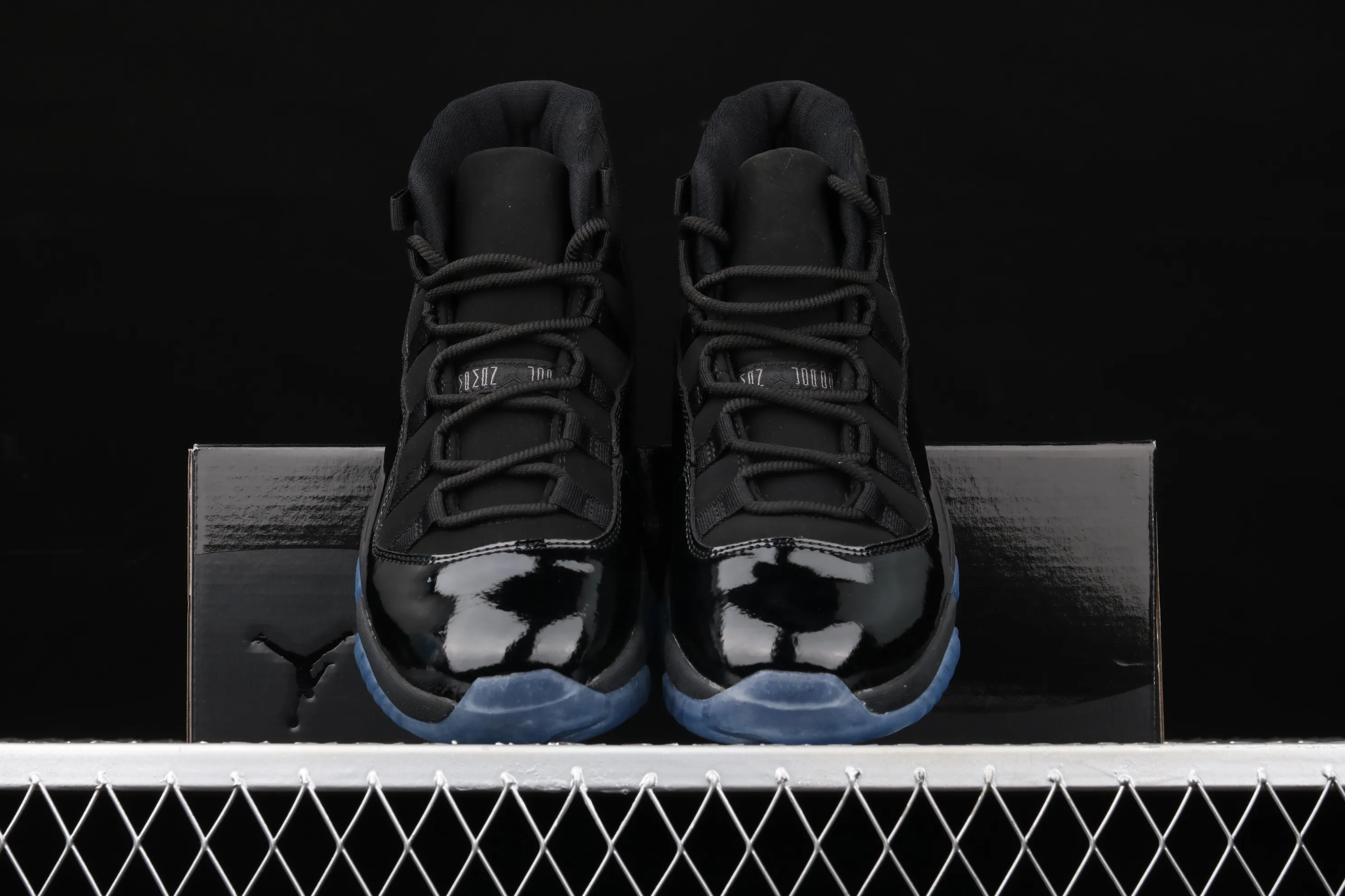 All categories Air Jordan Jordan series basketball shoes Air Jordan 11 X version Air Jordan 11 "Cap and Gown" AJ11 Joe 11 Black Gamma Black Warrior 378037-005